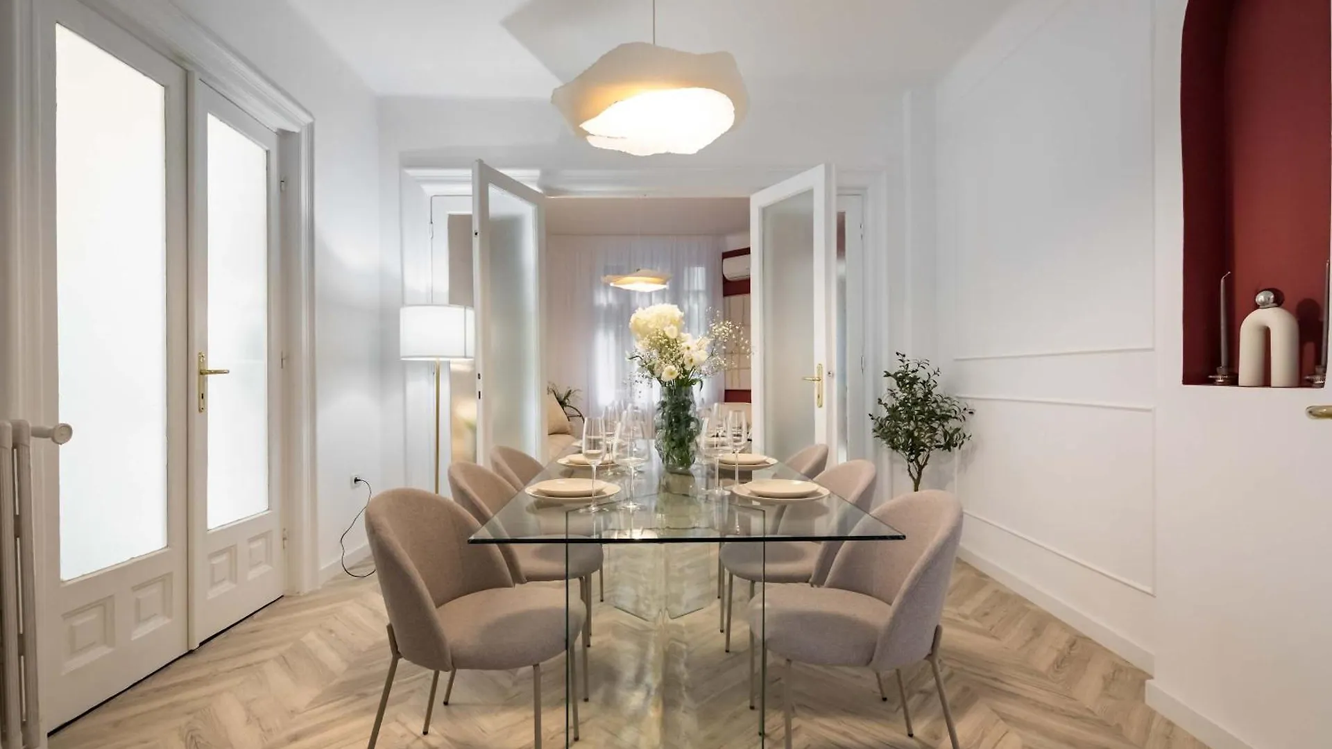 Elegant 3Br Retreat - Steps Away Cismigiu Gardens Διαμέρισμα Βουκουρέστι 0*,  Ρουμανία
