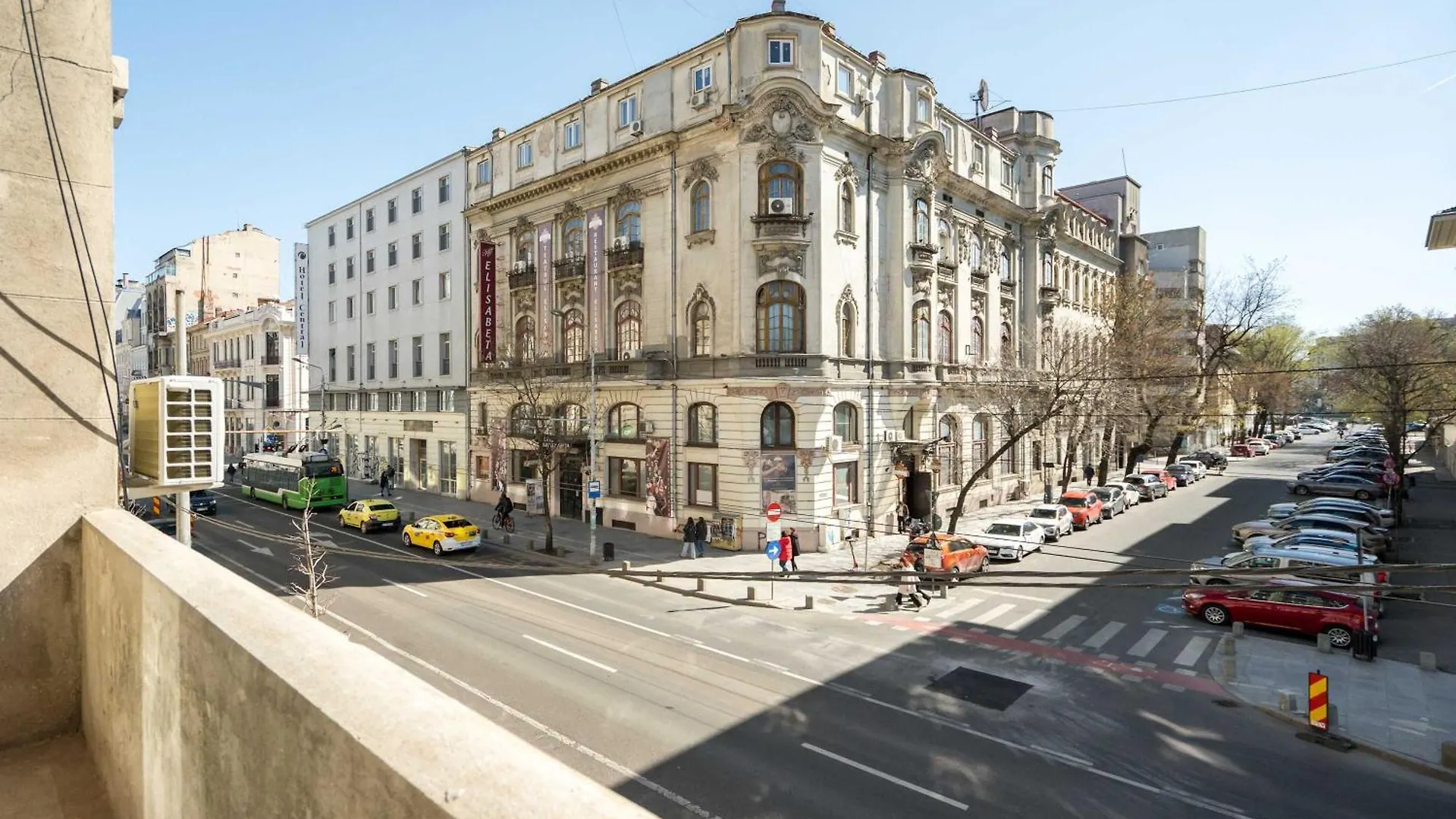 Elegant 3Br Retreat - Steps Away Cismigiu Gardens Apartment Bucharest