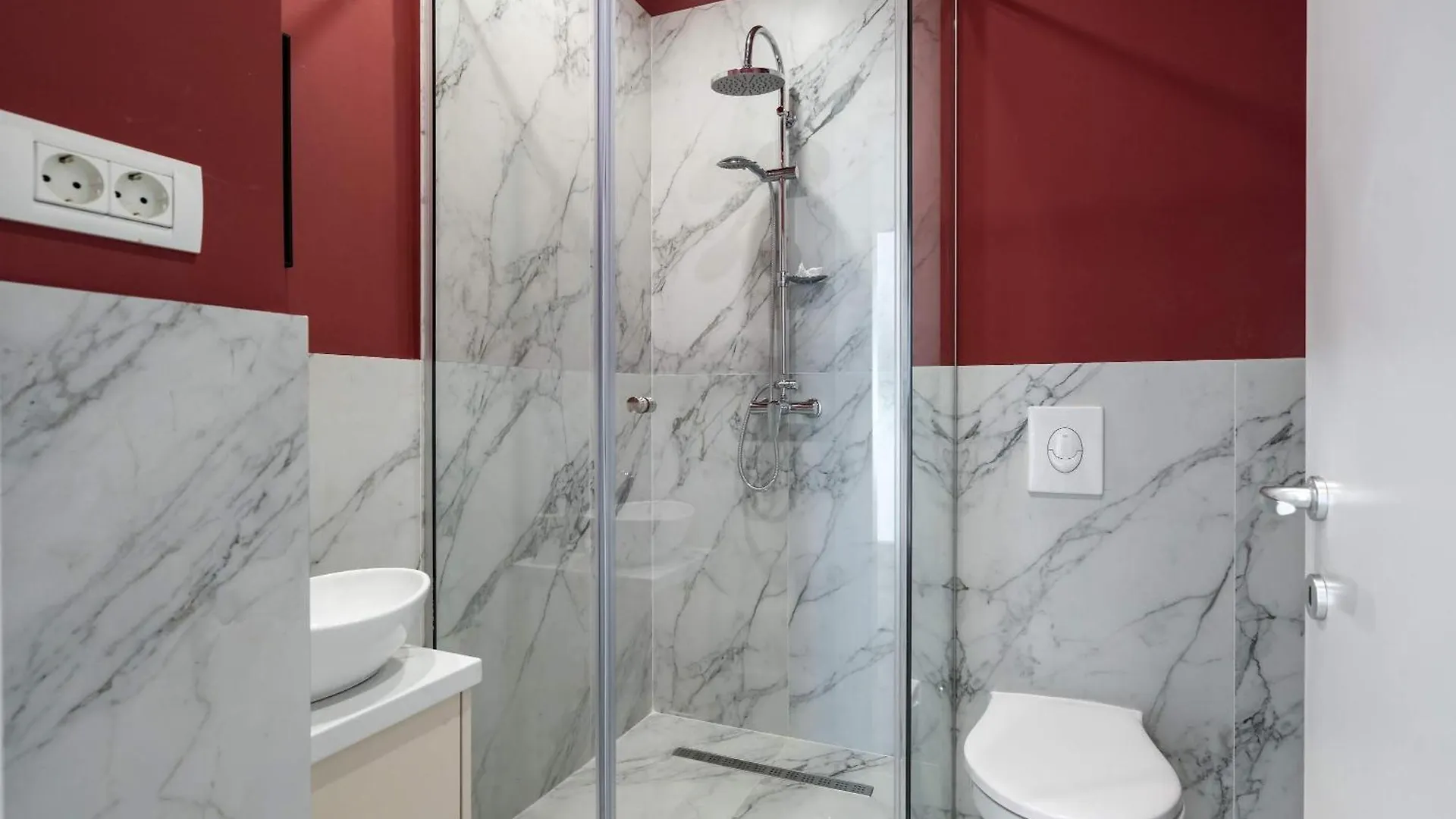 Apartamento Elegant 3Br Retreat - Steps Away Cismigiu Gardens Bucarest